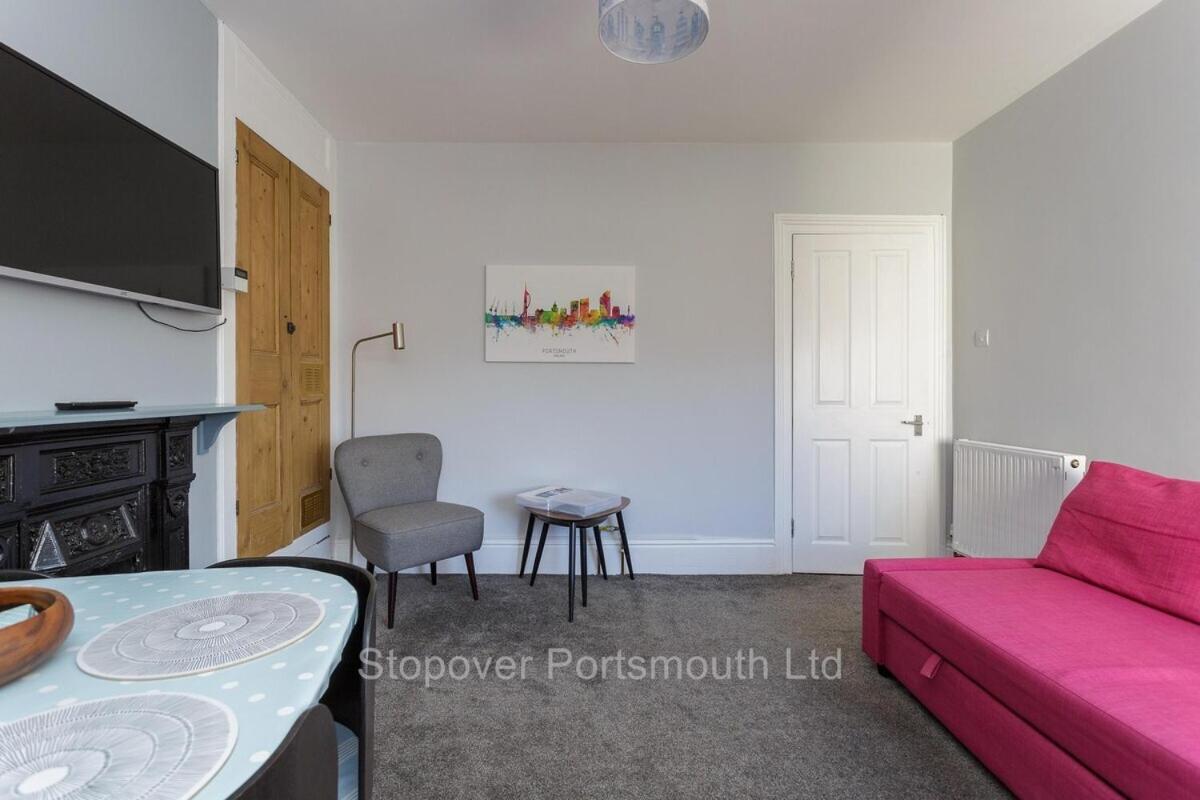 Stopover At Orchard Apartment Light And Cosy Portsmouth Rom bilde