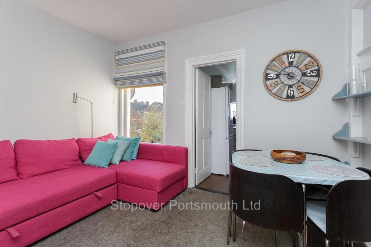 Stopover At Orchard Apartment Light And Cosy Portsmouth Rom bilde