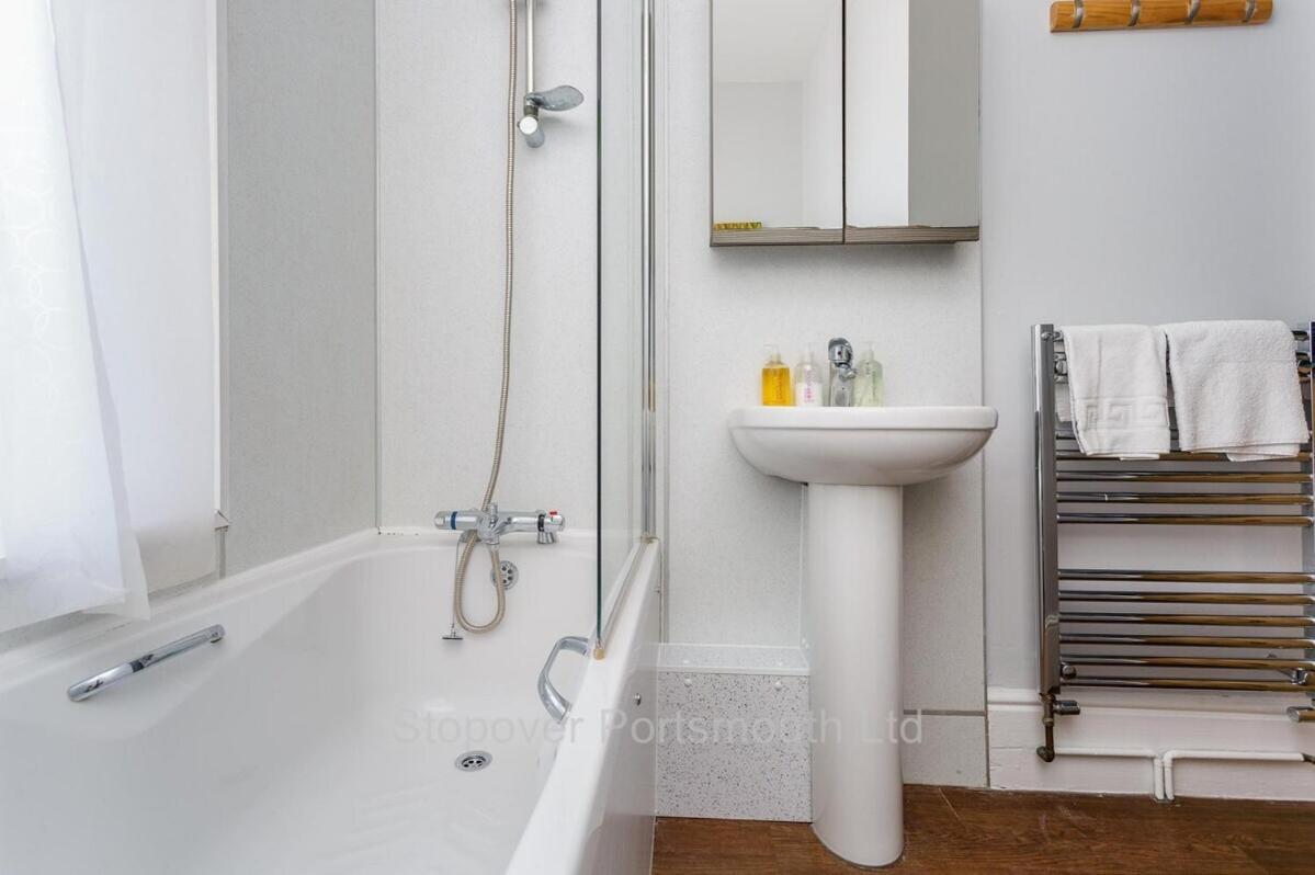 Stopover At Orchard Apartment Light And Cosy Portsmouth Rom bilde