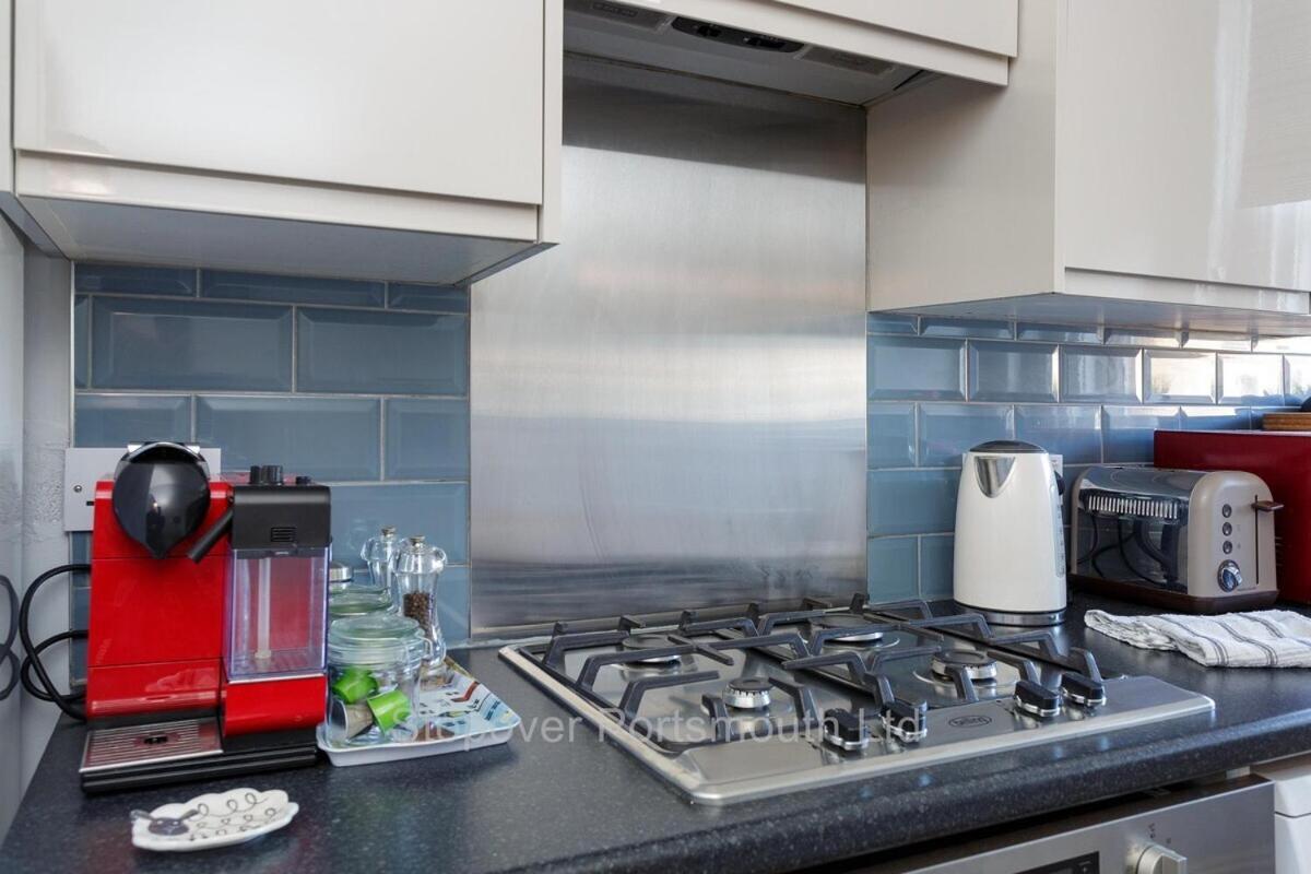 Stopover At Orchard Apartment Light And Cosy Portsmouth Eksteriør bilde