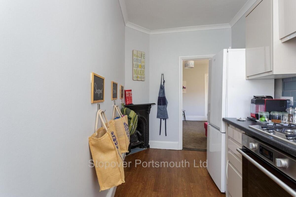 Stopover At Orchard Apartment Light And Cosy Portsmouth Eksteriør bilde